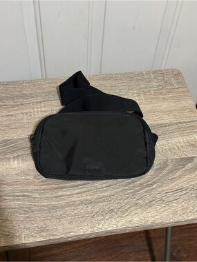 Victoria's Secret PINK Black Small Belt Bag Purse Fanny Pack Crossbody